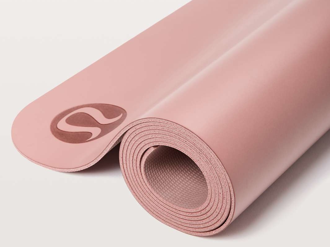 Glwgang Is Currently Loving: Reversible 3mm Yoga Mat · GLW