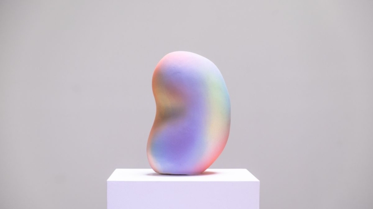 The Light Touch Iridescence Makes a Comeback