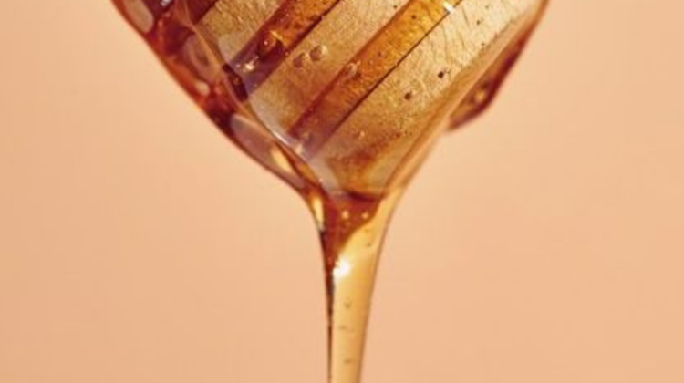 Why Manuka Honey is Queen B
