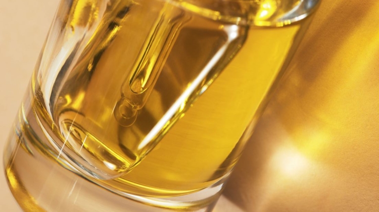 Castor Oil Packs and TikTok’s Belly Button Trend