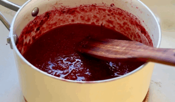 Glow-Up Berry Chia Jam