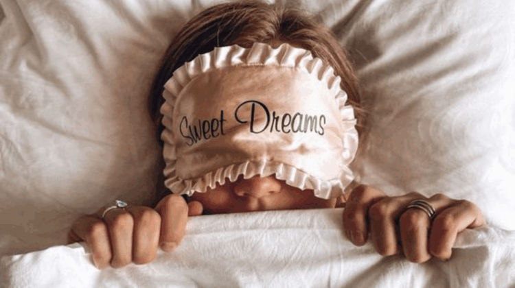 Fall into Rest: The Ultimate Seasonal Guide to Deep, Restorative Sleep