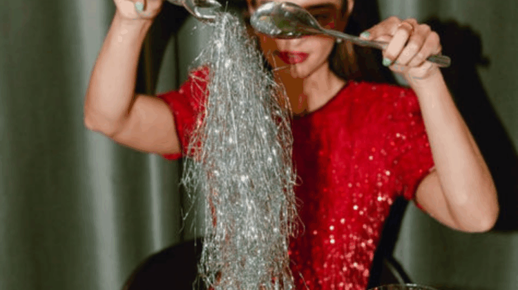 Overwhelmed by the Holidays? Let’s Get You Glowing Again